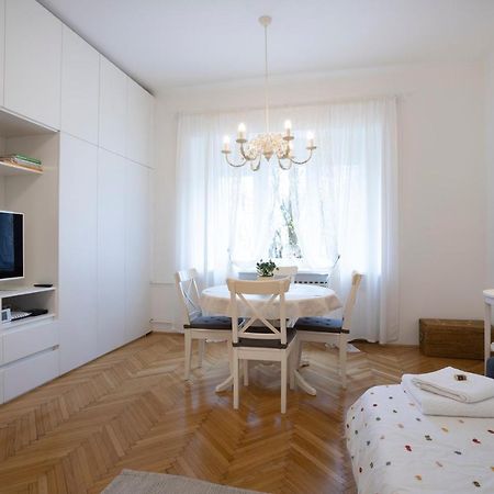 Vedrana-Near Centre And Free Garage, Electricity For Electric Cars Zagreb Exterior foto